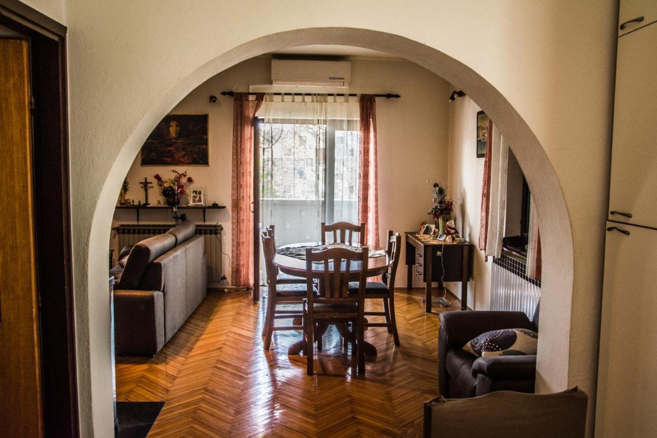 Apartman Zvjezda บีโอกราดนาโมรู ภายนอก รูปภาพ